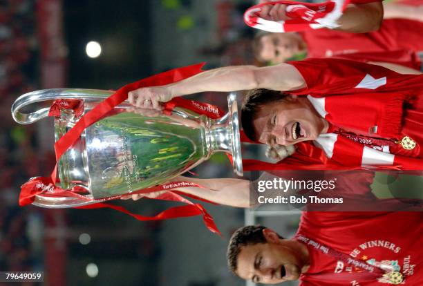 Sport, Football, UEFA Champions League Final, 25th May 2005, Ataturk Stadium, Istanbul, AC Milan 3 v Liverpool 3, , Liverpool's Vladimir Smicer...