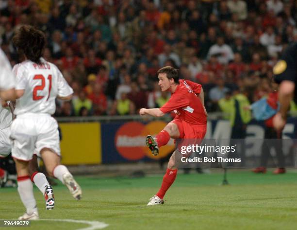 Sport, Football, UEFA Champions League Final, 25th May 2005, Ataturk Stadium, Istanbul, AC Milan 3 v Liverpool 3, , Vladimir Smicer scores...