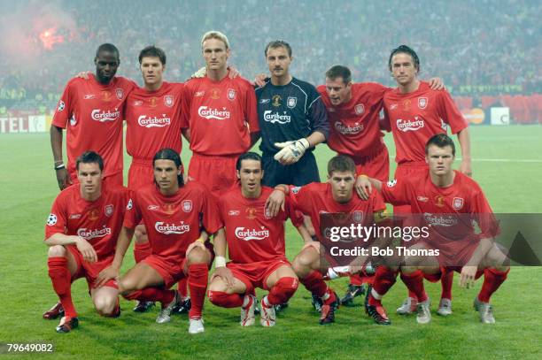 Sport, Football, UEFA Champions League Final, 25th May 2005, Ataturk Stadium, Istanbul, AC Milan 3 v Liverpool 3, , Liverpool Team Group, Left to...