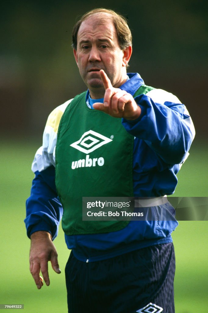 BT Sport, Football, pic: 1992, Howard Kendall, Everton Manager in his 2nd spell at the club, In a successful 1st term as Everton Manager (1981-1987), Howard Kendall won 2 League Championships,the FA, Cup and European Cup Winners Cup