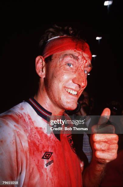 Sport, Football, World Cup Qualifier, Stockholm, 6th September 1989, Sweden 0 v England 0, England's Terry Butcher gives the thumbs-up as he walks of...