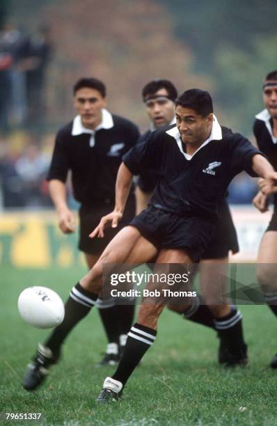 Frano Botica Rugby 75 Pontypool Rugby Union Stock Photos, High-Res Pictures, and Images ...