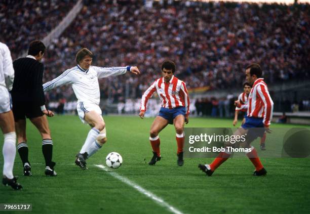 2nd May 1986, European Cup Winners Cup Final, in Lyon, France, Atletico Madrid 0 v Dynamo Kiev 3, Dynamo Kiev's Oleg Blokhin prepares to shoot past...