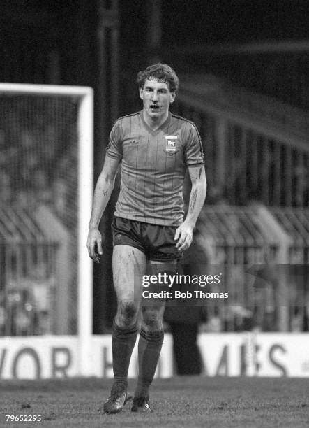 Football, FA Cup 4th Round, Luton, England, 23rd January 1982, Luton Town 0 v Ipswich 3, Ipswich defender Terry Butcher suffering from a severe...