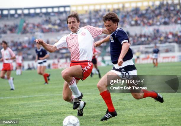 World Cup Finals, Neza, Mexico, 4th June Denmark 1 v Scotland 0, Scotland's Paul Sturrock battles for the ball with Denmark's Ivan Nielsen