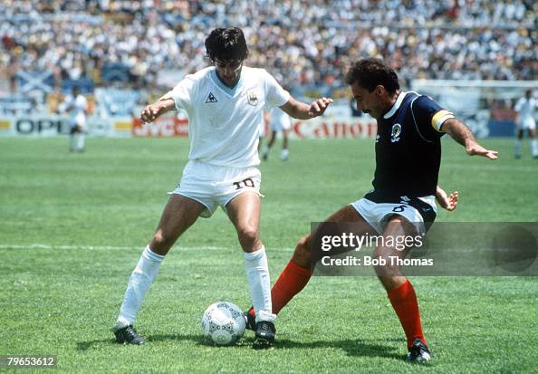 1986 World Cup Finals, Neza, Mexico, 13th June, 1986, Uruguay 0 v Scotland 0, Scotland's Willie Miller challenges Uruguay's Enzo Francescoli for the ball 1986 World Cup Finals, Neza, Mexico, 13th June, 1986, Uruguay 0 v Scotland 0, Scotland's Willie Miller challenges Uruguay's Enzo Francescoli for the ball