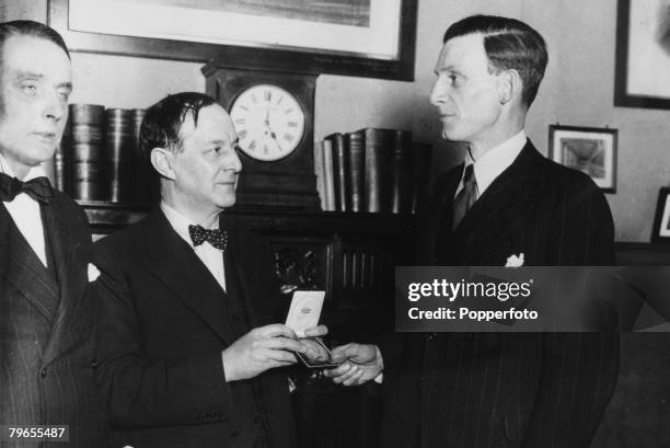 Personalities, Literature, pic: February 1931, English poet and novelist Siegfried Sassoon, right, presented with the Royal Society of Literature AC,...