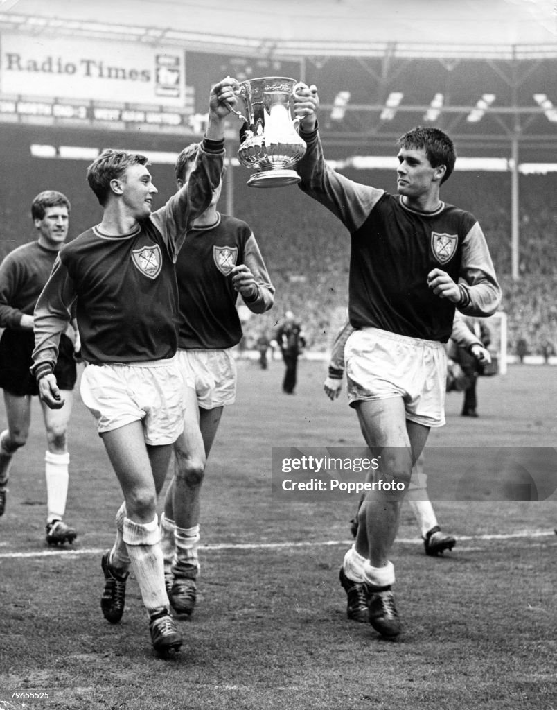 2nd May 1964, 1964 FA, Cup Final at Wembley, West Ham United 3 v