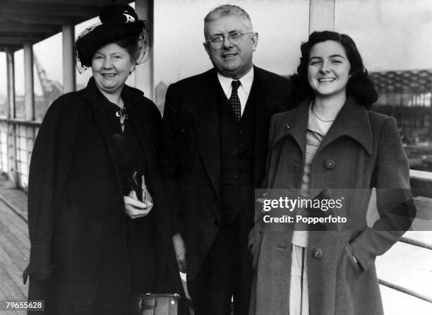 Political Personalities, pic: 18th December 1948, Dr, Herbert V, Evatt, the Deputy Prime Minister of Australia with his wife and daughter as they...