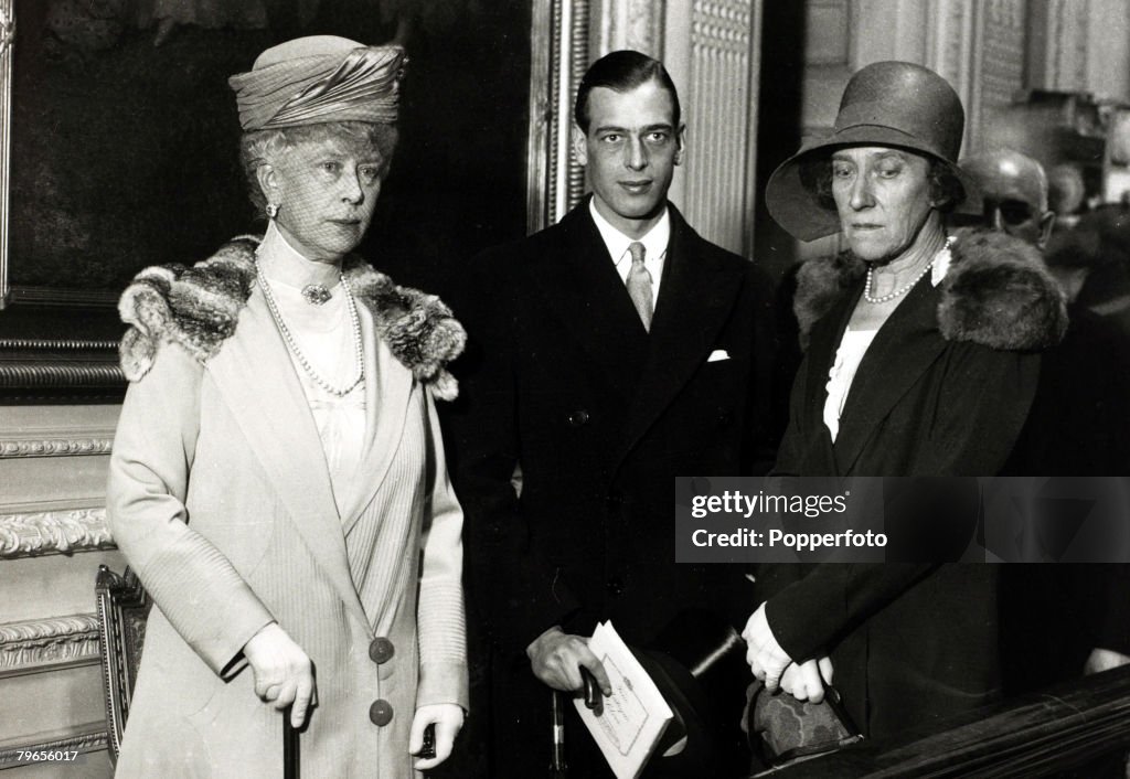 British Royalty, pic: July 1929, HM,Queen Mary, left, with Prince George and Princess Marie Louise at a London silver exhibition