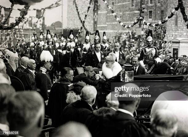 British Royalty, Celebrations, pic: 15th June 1935, HM,Queen Mary accompanied by the Duke of Gloucester is received at Windsor by the Prince of Wales...