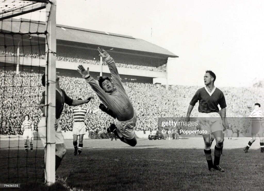 Sport, Football, pic: 21st October 1957, Scottish League Cup Final at Hampden Park, Glasgow, Celtic 7,v Rangers 1, Rangers' goalkeeper George Niven makes a spectacular save but was beaten 7 times in the match