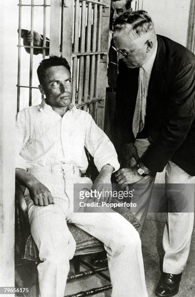 Crime, Personalities, pic: 1933, Giuseppe "Joe" Zangara, left, pictured in jail shortly before he was executed in the electric Chair, Zangara had...