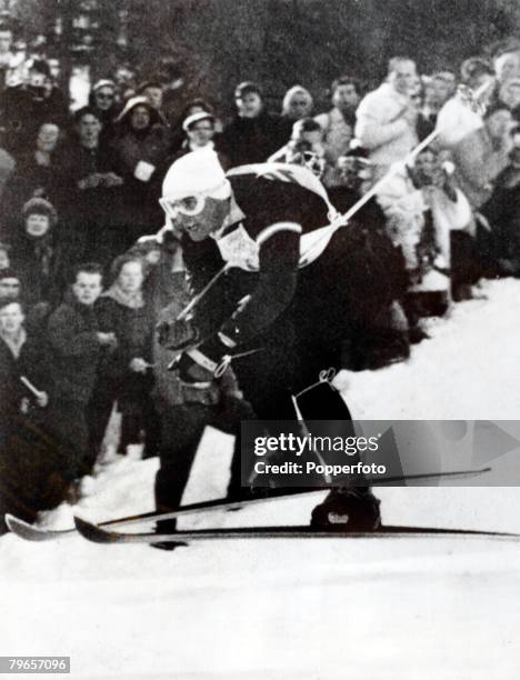 Sport, Alpine Skiing, 1956 Winter Olympic Games in Cortina, Anton Sailer, Austria, the Gold medal winner in the Giant Slalom, Slalom and Downhill...