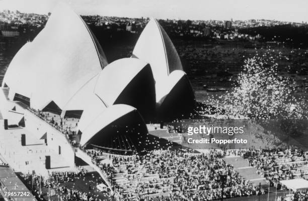 Travel, Australia, pic: 20th October 1973, The opening of the Sydney Opera House, Sydney
