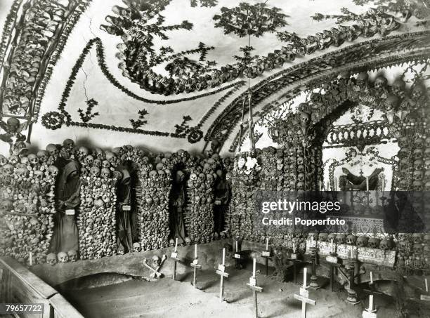 Travel, Cities, Religion, Italy, Rome , pic: circa 1910, A view of the second chamber in the Capuchin Crypt, in the church of Santa Maria Della...