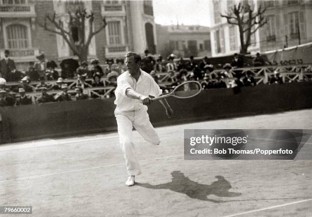 1912 postcard, glamorous tennis player USA 1912 postcard, glamorous tennis player USA
