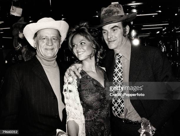 Entertainment/Cinema, Paris, France, 2nd December 1970, Pictured together are L-R: ex convict, actor and author of the novel "Papillon" Frenchman...