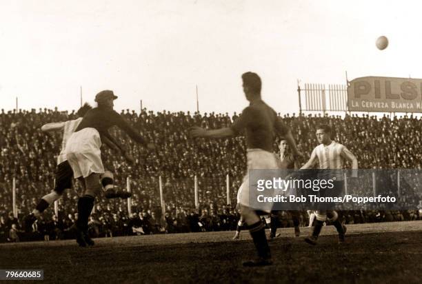 Sport/Football, Motherwell Football Club on tour in Argentina, May and June 1928, Photo shows: Argentina & Uruguay Select XI 0 v Motherwell 3, June...