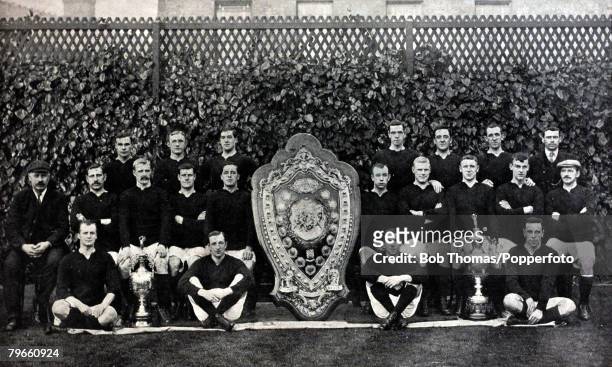 Sport, Football, Liverpool F,C, 1905-1906, The First Division League Champions, Back row, L-R: S,Hardy, H,Griffiths, M,Parry, R,Blanthorn, C,Wilson,...