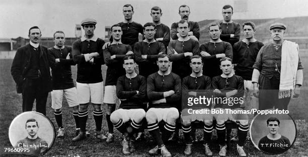 Sport, Football, Woolwich Arsenal, 1908-1909, Back row, L-R: Dick, Greenaway, McEachrane, Curle, Middle row, L-R: Mr,G,Morrell, , Gray, McDonald,...
