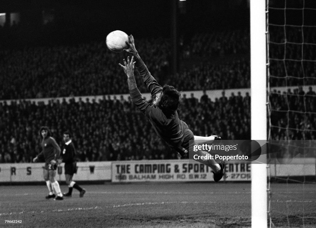 Sport, Football, London, England, 4th November 1970, European Cup-Winners Cup, Second Round, Second Leg, Chelsea 1 v CSKA Sofia 0 (Chelsea win 2-0 on aggregate), Chelsea goalkeeper Peter Bonetti leaps acrobatically to save a shot during the match