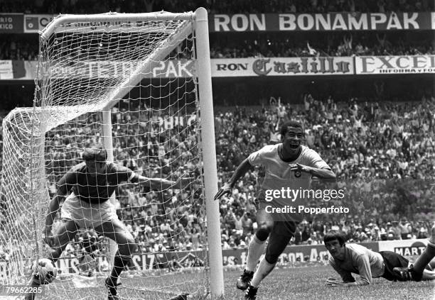 Sport, Football, World Cup Final, Mexico City, Mexico, 21st June 1970, Brazil 4 v Italy 1, Brazil's Jairzinho shows his delight after scoring his...