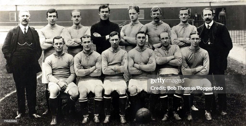 Sport, Football, Everton F,C, 1909-1910, Back row L-R: W,Cuff, Secretary, V,Harris, R,Balmer, W,Scott, J,Maconachie, J,Taylor, H,Makepeace, J,Elliott, trainer, Front row L-R: J,Sharp, captain, J,Coleman, W,White, B,Freeman, A,Young, R,Turner