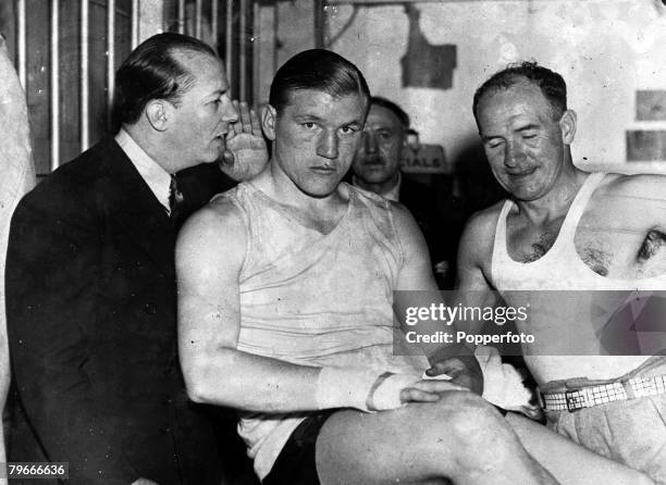 Boxing, 22nd August 1937, Long Branch, New Jersey, USA, Britain's Tommy Farr in training for his World Heavyweight Title fight with Joe Louis, is...