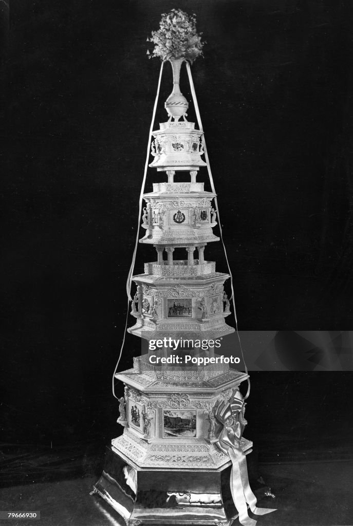 England, October, 1947, The wedding cake made at Huntley and Palmers Factory in Reading, Berks, for the wedding of Princess Elizabeth (later Queen Elizabeth II) to Phillip Mountbatten, Duke of Edinburgh