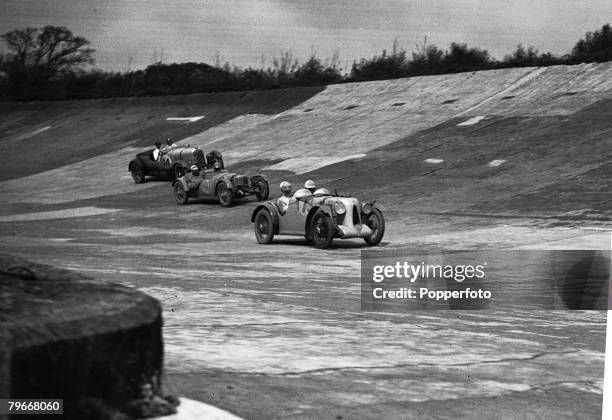 Surrey Racetrack 466 Surrey 1931 Stock Photos, High-Res Pictures, and Images - Getty Images