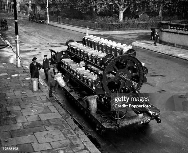 London, England, 16th October English designed refuse collector, being tested on the streets of Westminster, London, the new machine holds up to 84,...