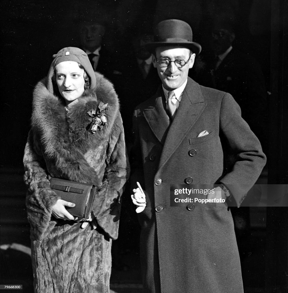 Horse Racing, 5th November, 1930, Racehorse trainer Norman Claude Scobie of Whistbury, Salisbury with his wife Gladys Germaine Smith after their wedding in London
