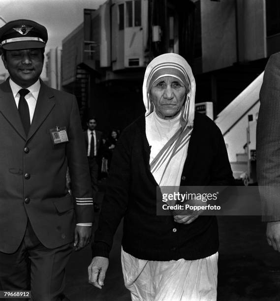 April 24th Mother Teresa of Calcutta pictured at London airport after arriving for an awards ceremony