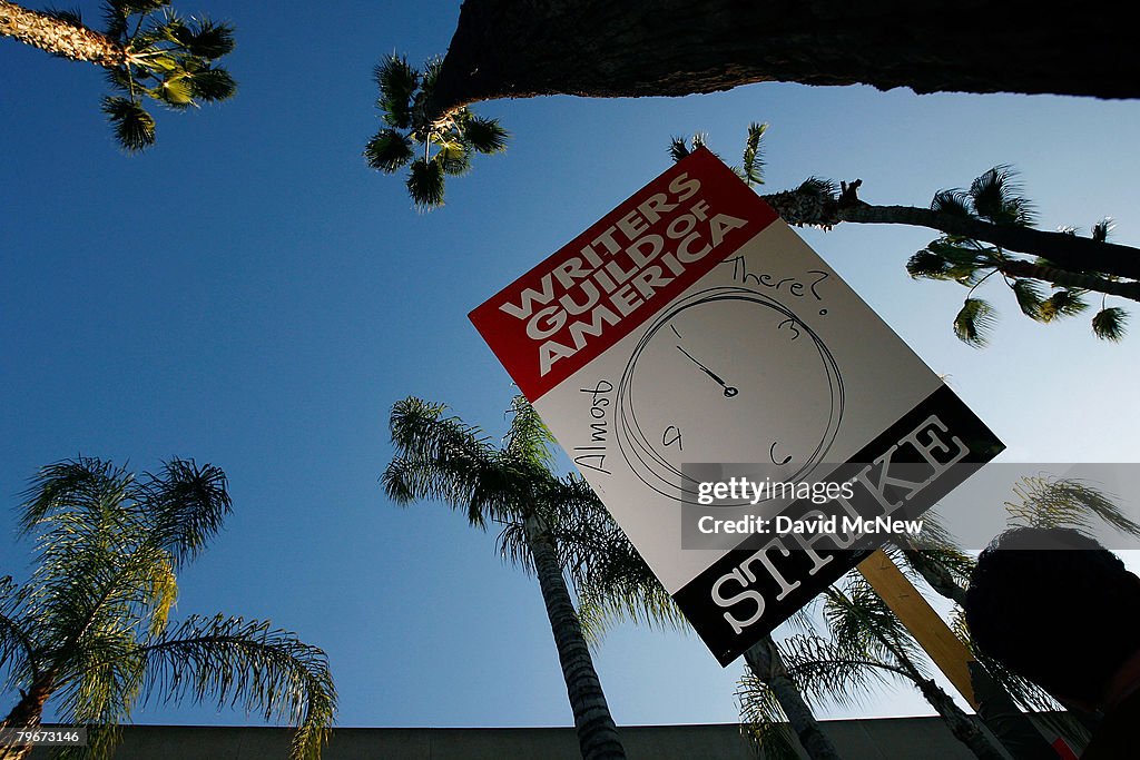 Writers Continue Picketing Ahead Of Planned Talks