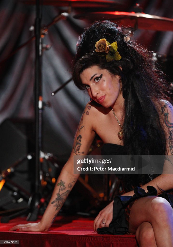 Amy Winehouse Performs For Grammy's Via Video Link