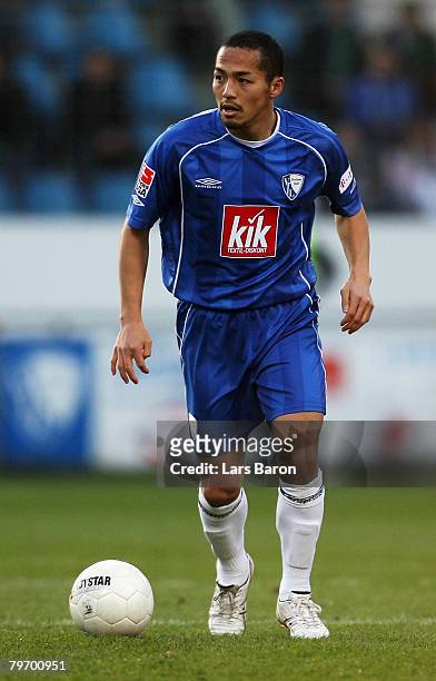 Shinji Ono of Bochum runs with the ball during the Bundesliga match between VfL Bochum and Energie Cottbus at the rewirpower stadium on February 9,...