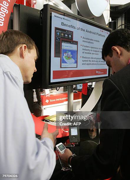 497 Android Platform Stock Photos, High-Res Pictures, and Images ...