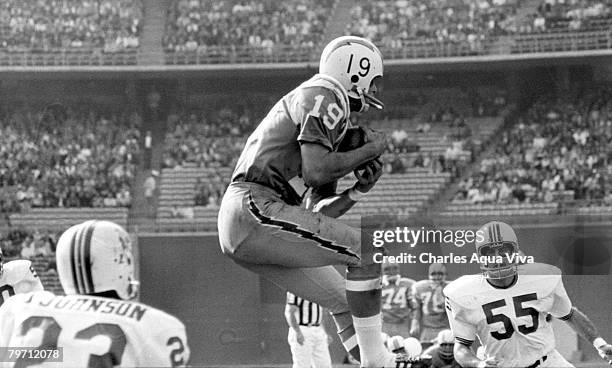 San Diego Chargers wide receiver Lance Alworth makes a catch during a game against the Boston Patriots on December 7, 1969. This was the 95th...