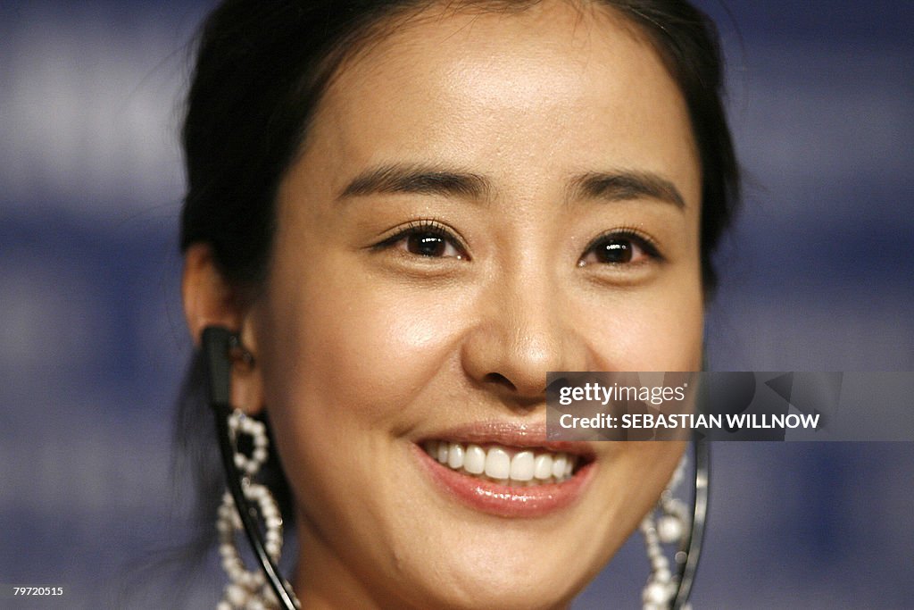 Korean actress Park Eun-Hye addresses a