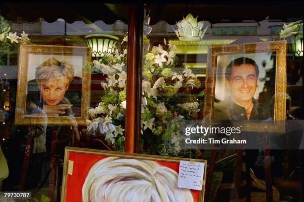 Memorial to Diana, Princess of Wales and Dodi Fayed in Harrods