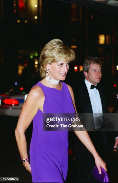 Diana, Princess of Wales arriving for a gala dinner at The Field Museum of Natural History in Chicago, Diana is wearing a dress by fashion designer...