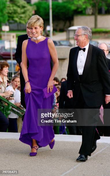Diana, Princess of Wales arrives for a gala dinner at the Field Museum of Natural History in Chicago, USA, The Princess is wearing a dress designed...