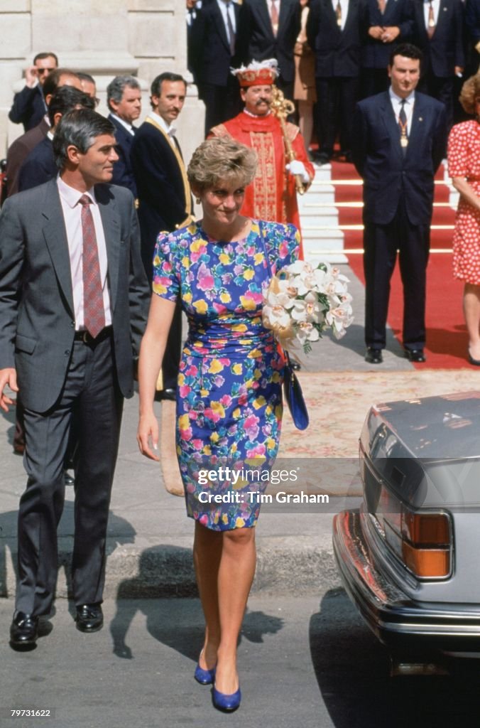 Diana, Princess of Wales outside the Town Hall in Seville wi