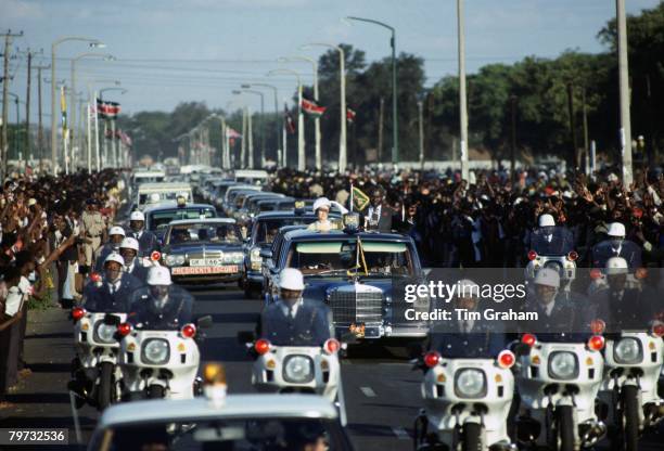 Queen Elizabeth II's security entourage during her official visit to Kenya