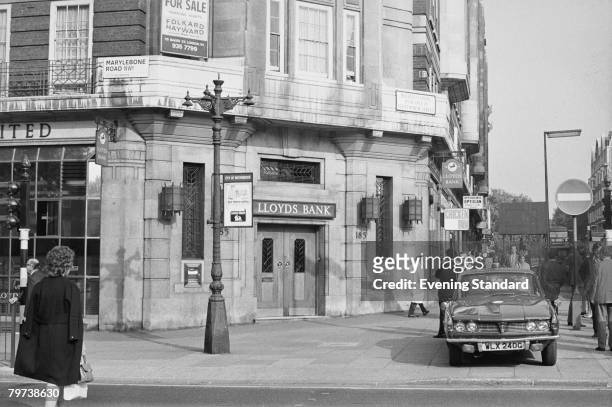 The scene of a robbery at the Baker Street branch of Lloyds Bank, on the corner with Marylebone Road, 13th September 1971. Thieves broke into the...