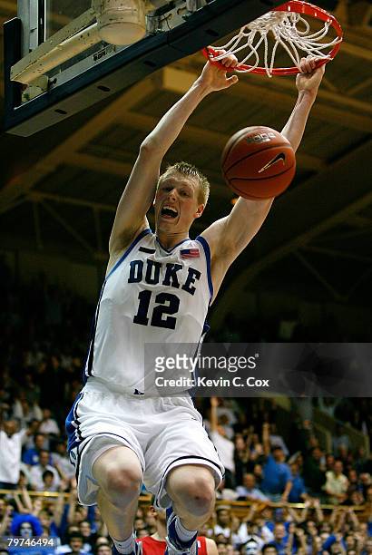 Kyle Singler of the Duke Blue Devils dunks against the Maryland Terrapins during the second half at Cameron Indoor Stadium on February 13, 2008 in...