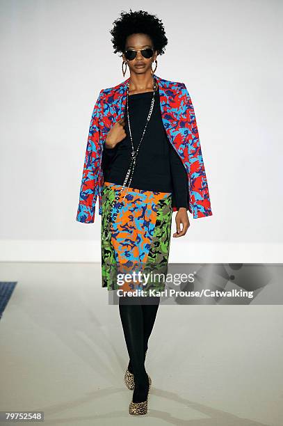 Model walks the runway wearing the Duro Olowu Fall/Winter 2008/2009 collection during London Fashion Week on the 12th of February 2008 in London,...