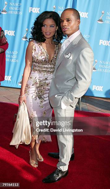 Singer Kirk Franklin and wife Tammy Collins arrive at the 39th NAACP Image Awards held at the Shrine Auditorium on February 14, 2008 in Los Angeles,...