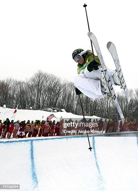 Sarah Burke of Canada competes during the Ladies' Halfpipe Final of 2008 Freestyle FIS World Cup in Inawashiro poses at Alts Bandai on February 15,...